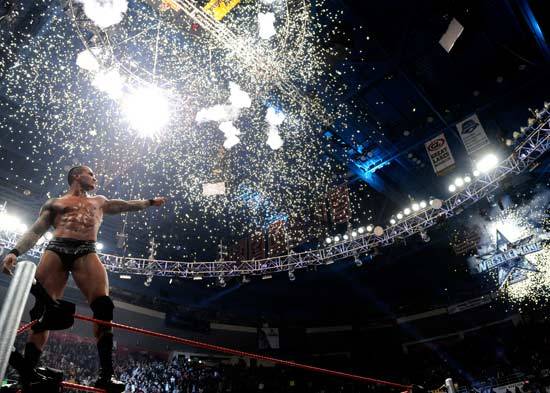 Randy-Orton-triumphs-at-the-2009-Royal-Rumble - RANDY ORTON