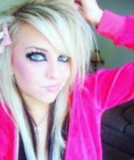 OYANVFZHBKTCUOWRILY - Emo Girls