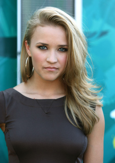 2009+Teen+Choice+Awards+Arrivals+V7wc6E2Nl9Gl - Emily Osment