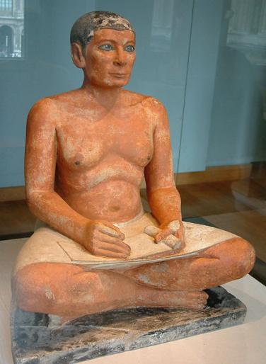 438px-Egypte_louvre_285_scribe - egipt