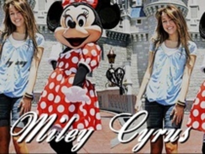 OCEJARYGTYIMHJSAKUK - Miley and Hannah wallpaper