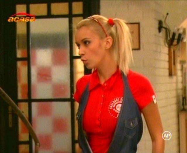 975865c8 - Diana Dumitrescu In Razboiul Sexelor