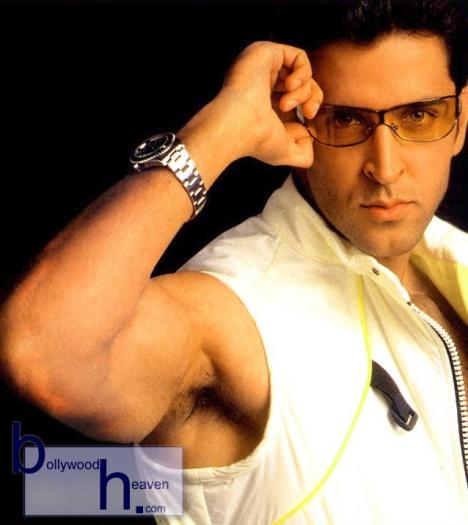 hrithik_roshan (37); Actor indian ce a devenit peste noapte un super star, din cauza filmului de succes "Kaho Naa... Pyaa
