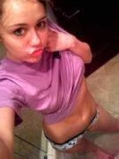 miley mai sexy - Toate AvAtAreLe mele de pe calculator