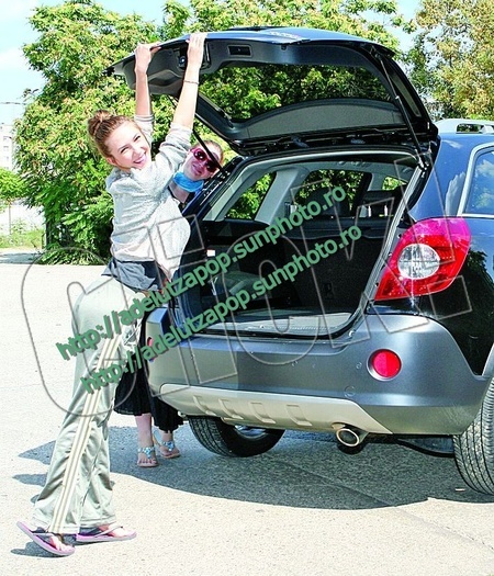 adela35 - care tinuta adela popescu