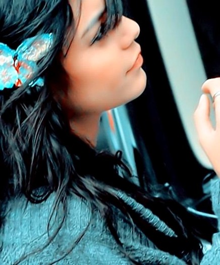 rw812w - Vanessa Hudgens Sedinta foto