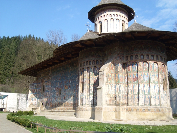 SL271437 - Manastirile din Moldova-Cheile Biazului-Lacul Rosu