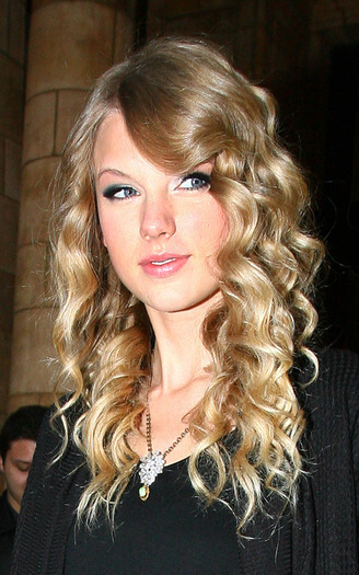 PDFIJVMSQMXDPXPDRLS - taylor swift