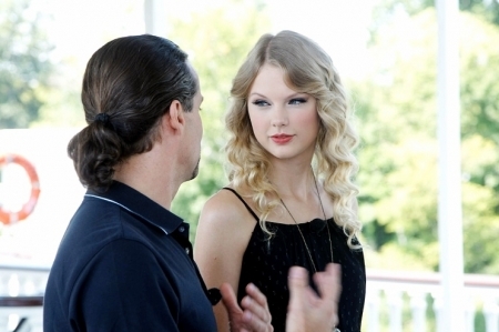 normal_tvshows_popstars033
