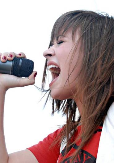 demilovato_net-festivalofballoons-0009 - demi lovato