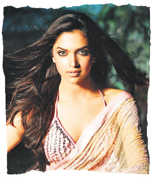 side2 - Deepika Padukone Deepika