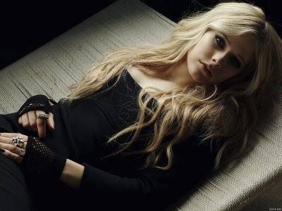 avril-lavigne-1600x1200-29190 - AVRIL LAVIGNE