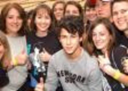 Nick_Jonas_1239893809_4 - Nick jonas