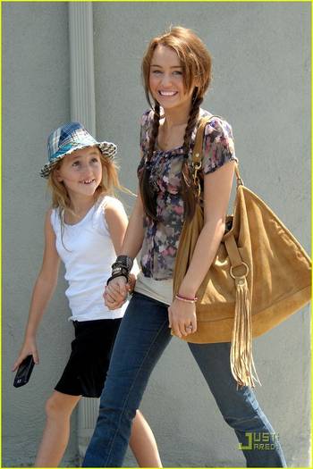 mileycyruspigtails03kz2