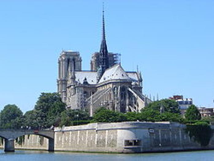 250px-DSC00733_Notre_Dame_Paris_from_east - paris