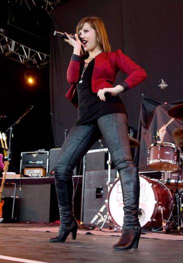demilovato_net-burninguptour-0001 - demi lovato