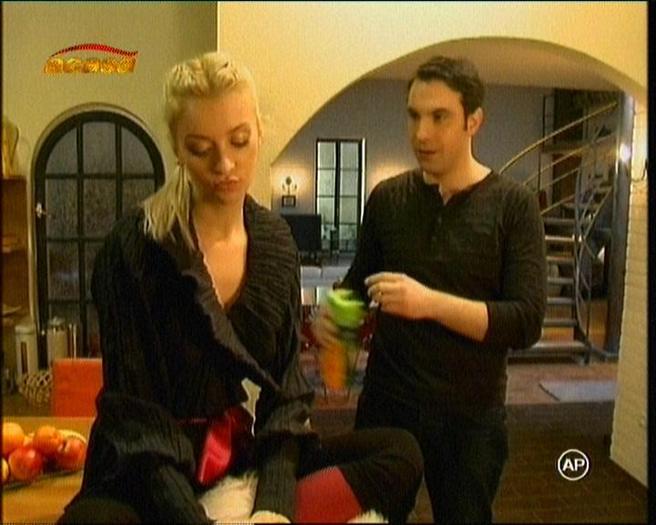 Image0325-2302TV205