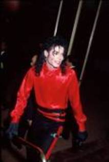 EISXXVQFATFOTBMREHL - toate pozele mele cu michael jackson