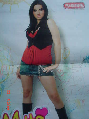 i141834048_6903_6 - Poze cu Maite Perroni