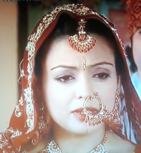 captura bindya mireasa5