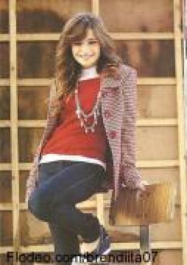 KFTJOLNIHFPFRLYZAQE - poze Antonela