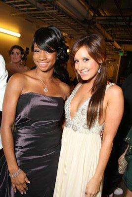 Monique-Coleman-1226557322 - Poze ciudate urate haioase etc