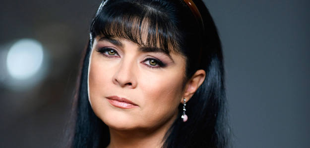 1253885849146[1] - macarena espinosa de los monteros-victoria ruffo