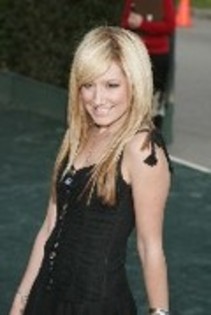 AUTKBNTTJUNWSQZBCBG - ASHLEY TISDALE
