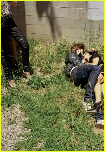 zac-vanessa-elle-magazine-11