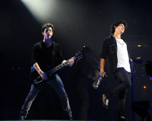 normal_42-22932803 - jonas brothers World Tour in LA