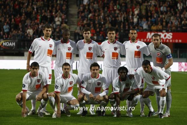 GA_5608poza_de_grup_dinamo - DINAMO