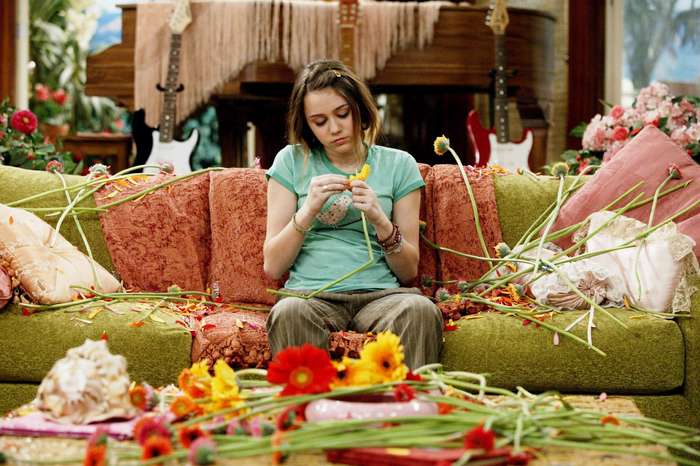 Good-Golly-Miss-Dolly-hannah-montana-1502514-2560-1703