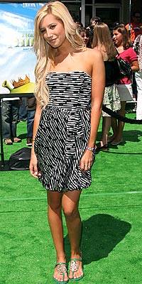 ashley_tisdale200 - Ashley Tisdale