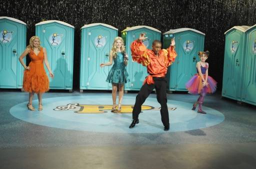 normal_SONNYWITHACHANCE_Y1_007_003
