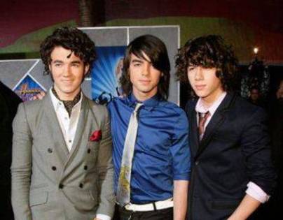 ASCZADJVAKKOCMQGFJV - poze demi lovato si jonas brothers