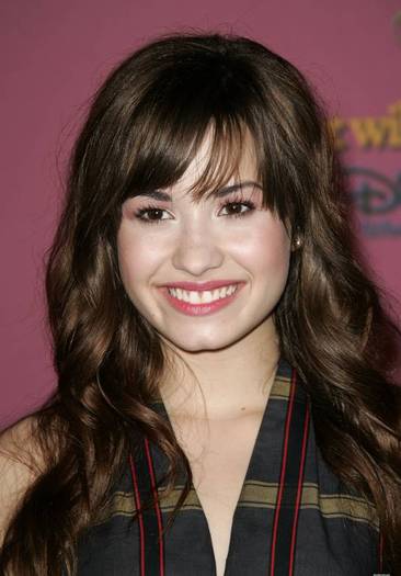 demilovato_net-3mileyssweet16-0007 - 0-Demi Lovato-0