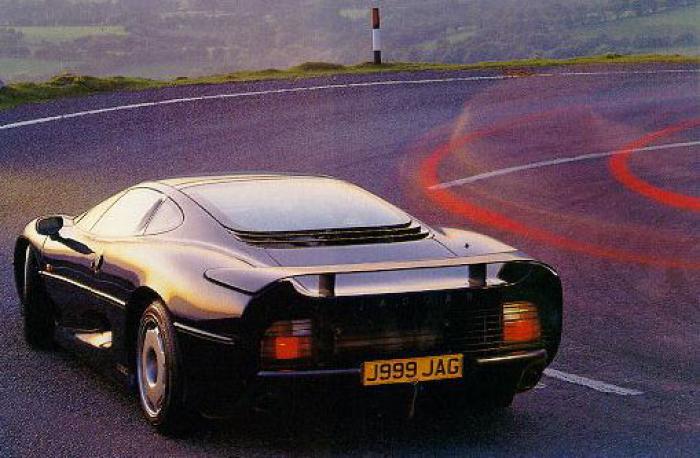 XJ 220-2