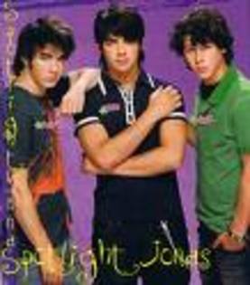 CAGC1M3R - jonas brothers