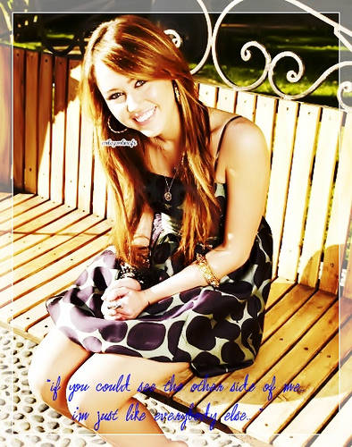 3300025788_b1edd78b0e - miley cyrus