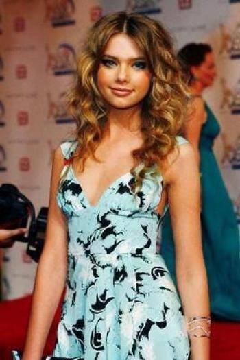 18 - Indiana Evans