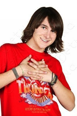 Mitchel-Musso-mitchel-musso-8254503-266-399 - Mitchel Musso