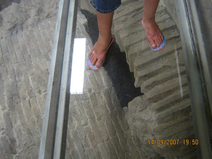 IMG_0372 - 2007 - atena - continuare