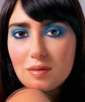 albastru-118703977c74f038082ff_300_357_ - ochi