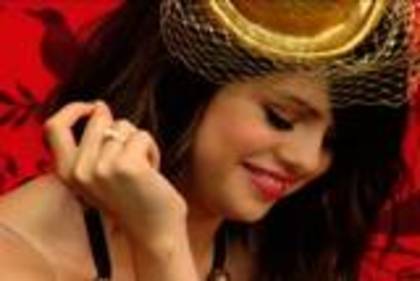 th_normal_0_199 - Selena Gomez poze rare
