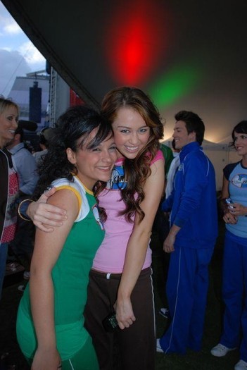 0 (61) - 00toate pozele mel cu miley cyrus00