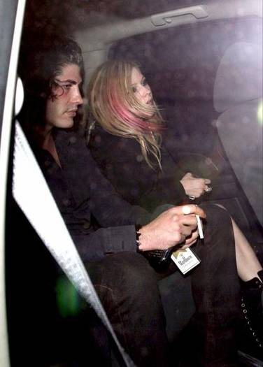 is_avril_lavigne_cheating_with_brandon_davis