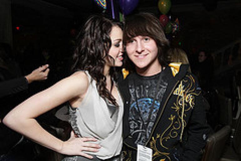 2202271101_847db4bd0e_m - Hannah Montana-Miley Cyrus