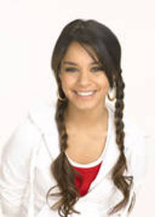 FETUKTFVZMSBNMMDIVP - Vanessa Hudgens