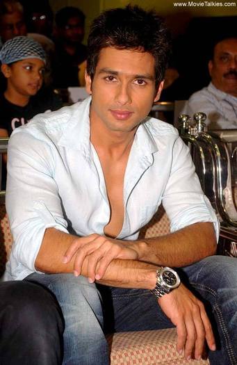 100909042759_shahid_13 - actori indieni