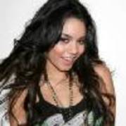 6RYsfo935766-01 - idul lui ashley tisdale